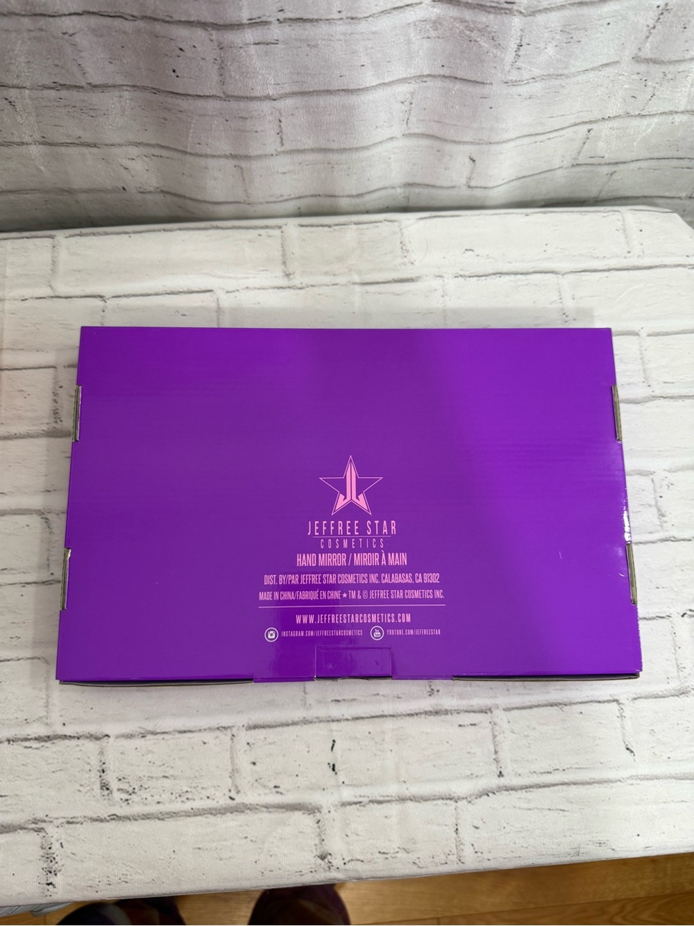 Like new Jeffree Star Cosmetics Lavender Hand Mirror, Blow Pony, with box - Picture 8 of 9
